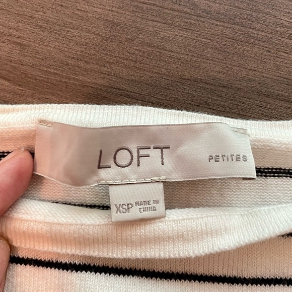 𝅺LOFT Ruffle Sleeve Striped Sweater - Picture 2 of 9